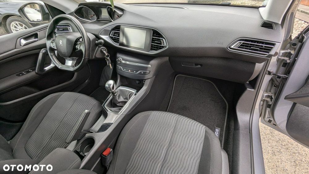 Peugeot 308 - 19