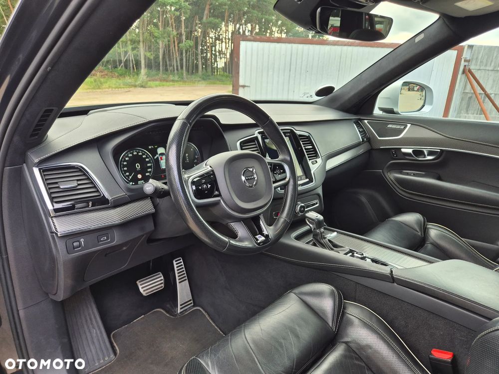 Volvo XC 90 D5 AWD Geartronic RDesign - 24