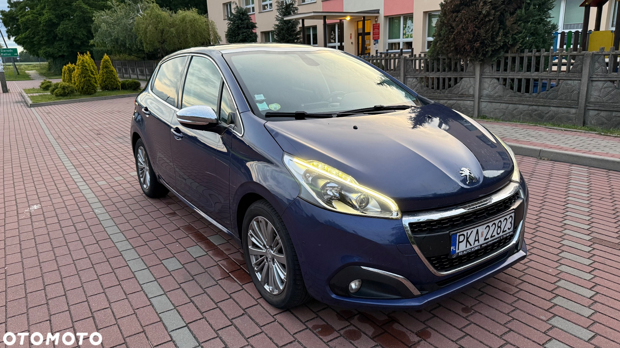 Peugeot 208 Blue-HDi 100 Stop&Start Allure - 8