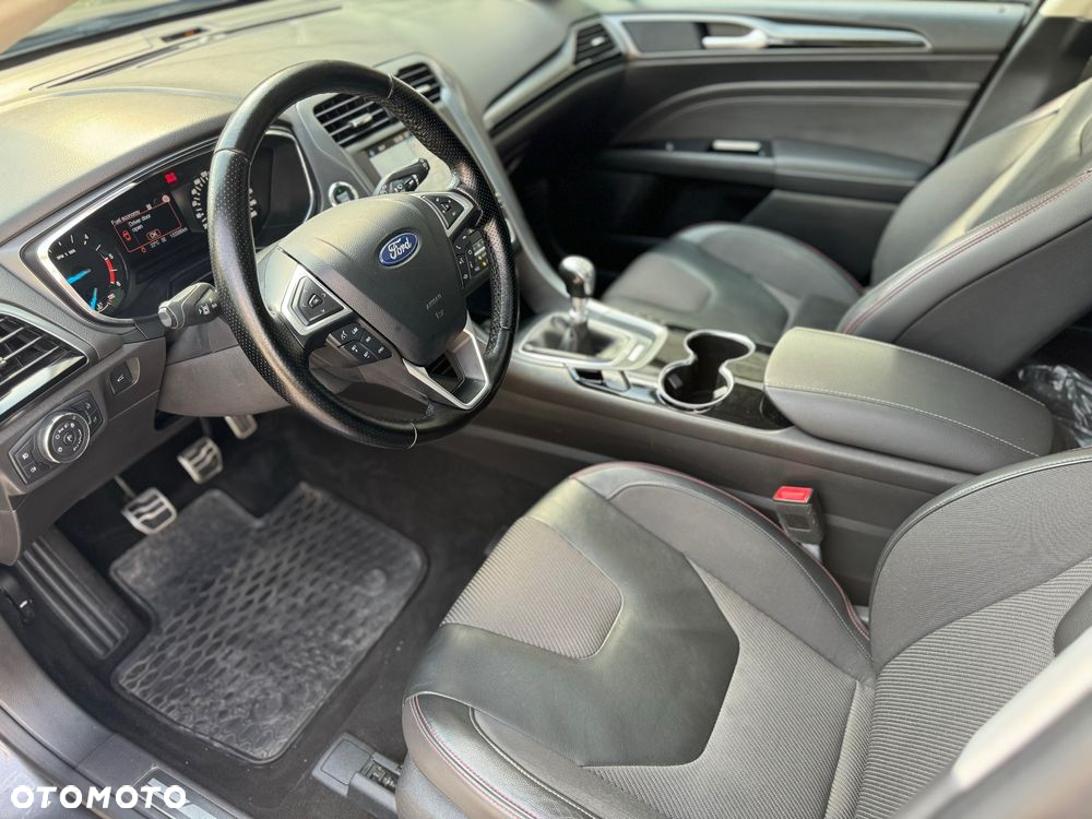 Ford Mondeo 2.0 TDCi Start-Stopp ST-Line - 16