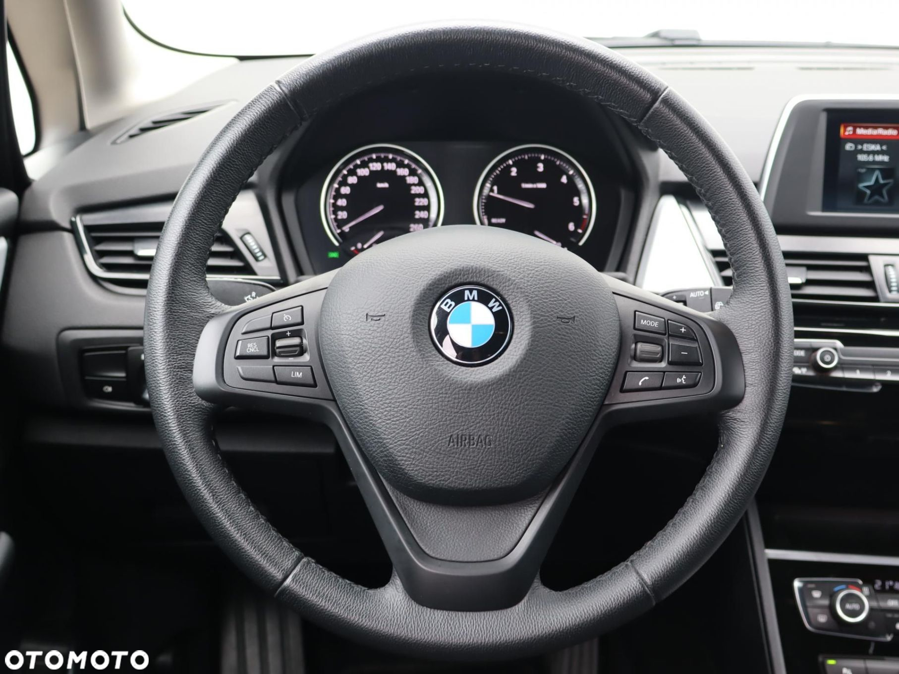 BMW Seria 2 - 12