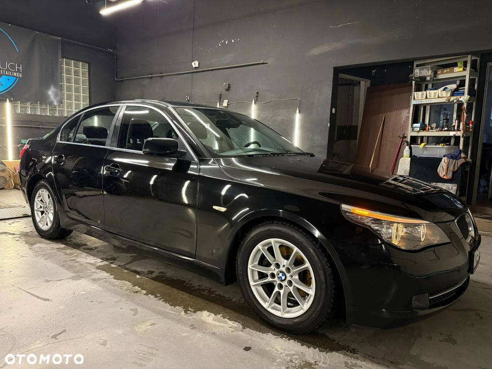 BMW Seria 5 520d - 27