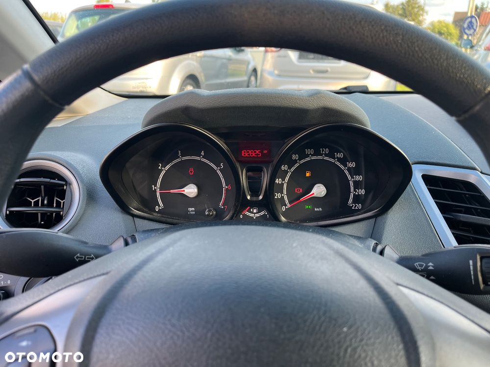 Ford Fiesta 1.25 Trend EU5 - 12