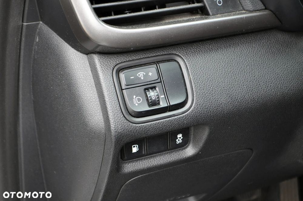 Kia Optima 1.7 CRDI L - 17