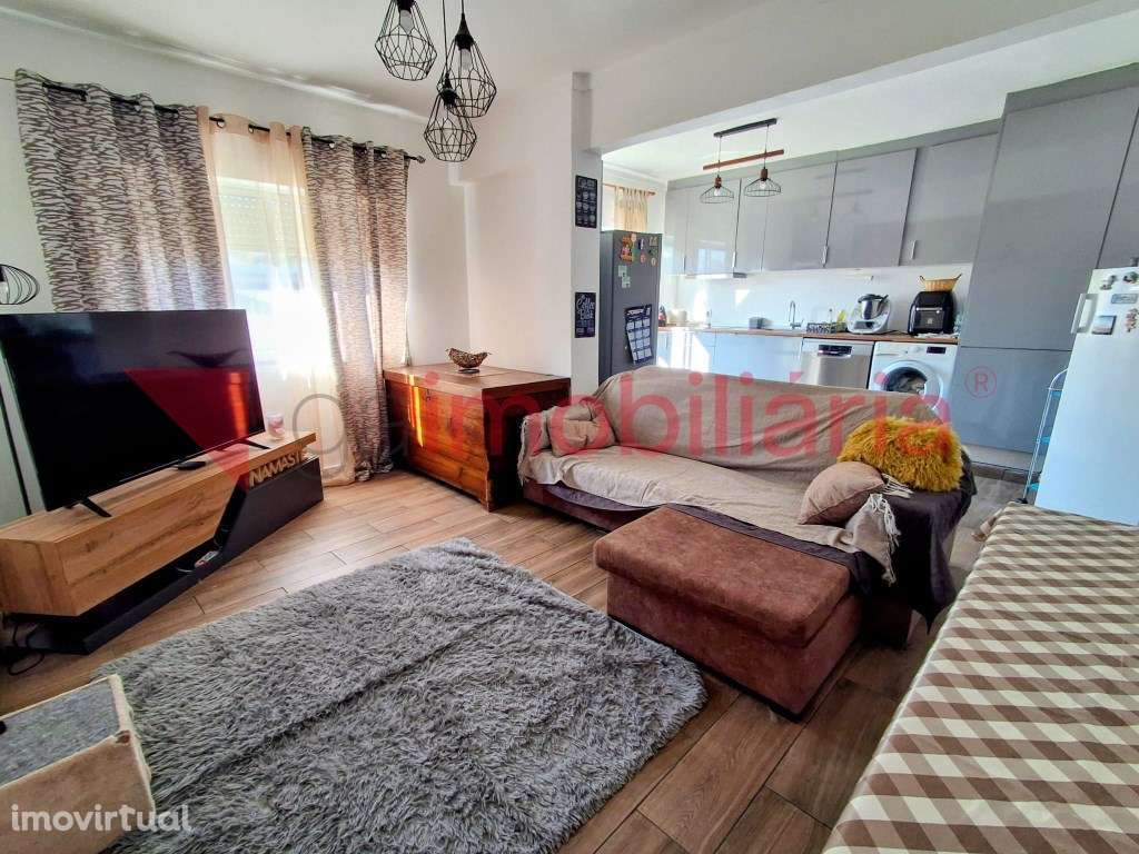 Apartamento T3 no Centro de Arruda dos Vinhos - Grande imagem: 2/27