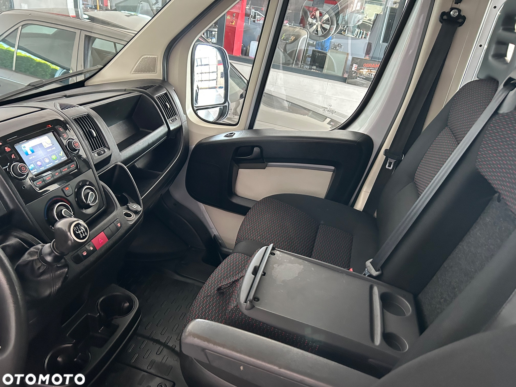 Peugeot Boxer - 12