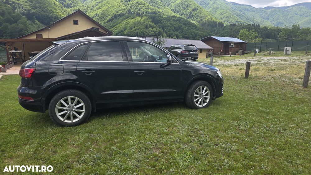 Audi Q3 2.0 TDI Quattro Stronic Sport - 4