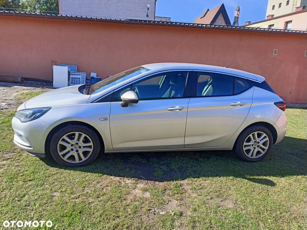 Opel Astra - 2