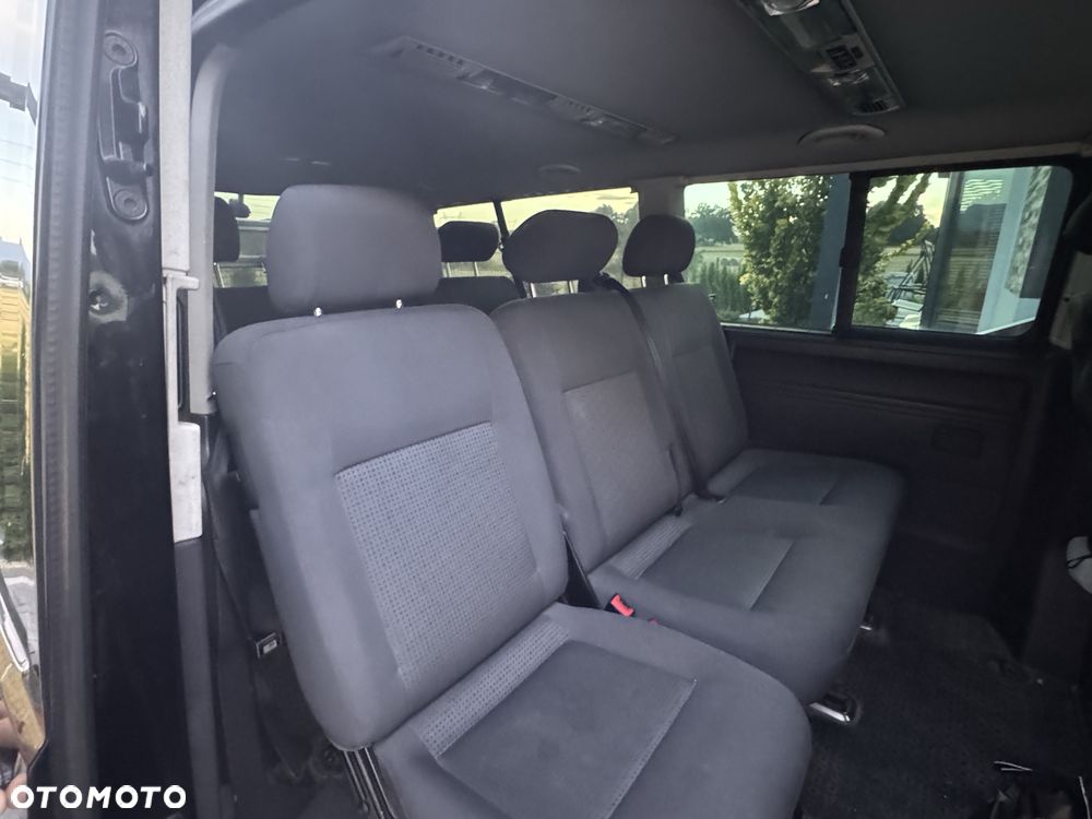Volkswagen Caravelle - 7