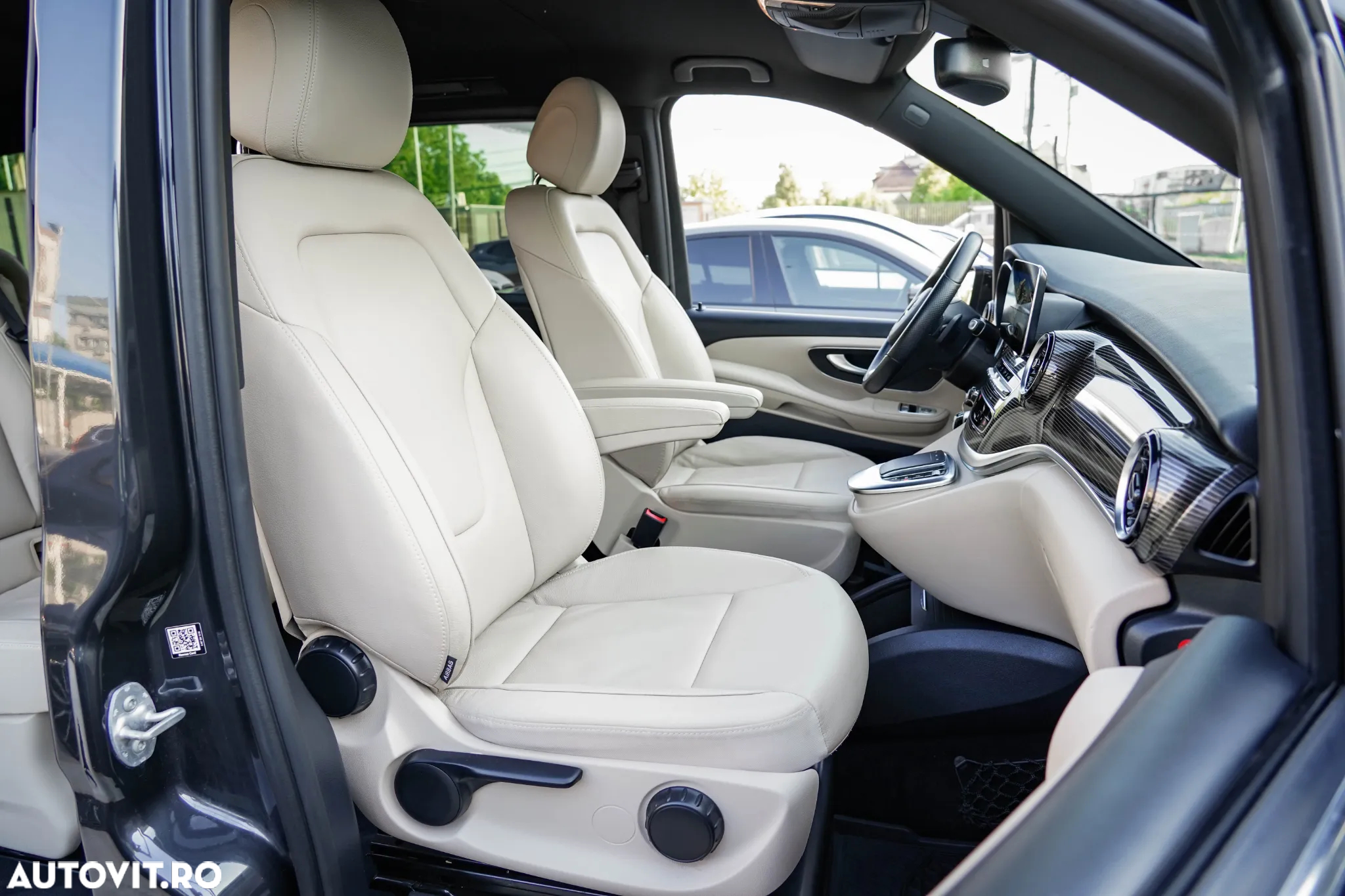 Mercedes-Benz V 250 d extralang 4Matic 9G-TRONIC Avantgarde Edition 2023 - 22