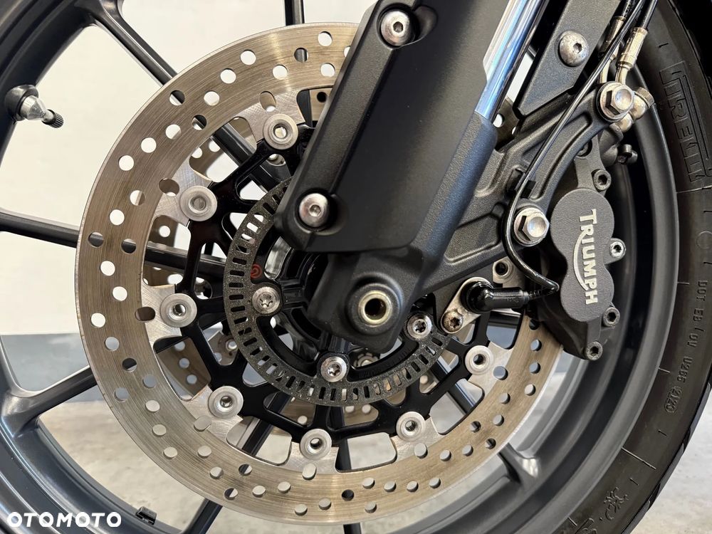 Triumph Tiger - 15
