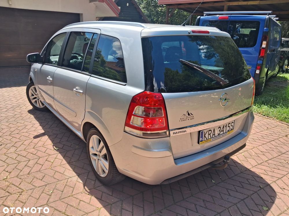 Opel Zafira 1.8 Sport - 8