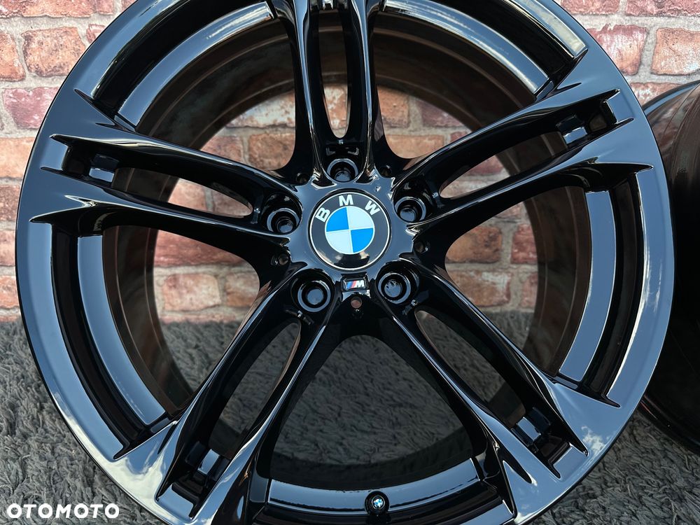 Oryginalne czarne felgi 18 BMW 5x120 M pakiet styling 613 F10 Z3 Z4 E46 X1 X3 E83 E90 F30 F32 F34 GT F01 F12 F20 E87 E60 xDrive 8j ET30 9j ET44 Performance - 7