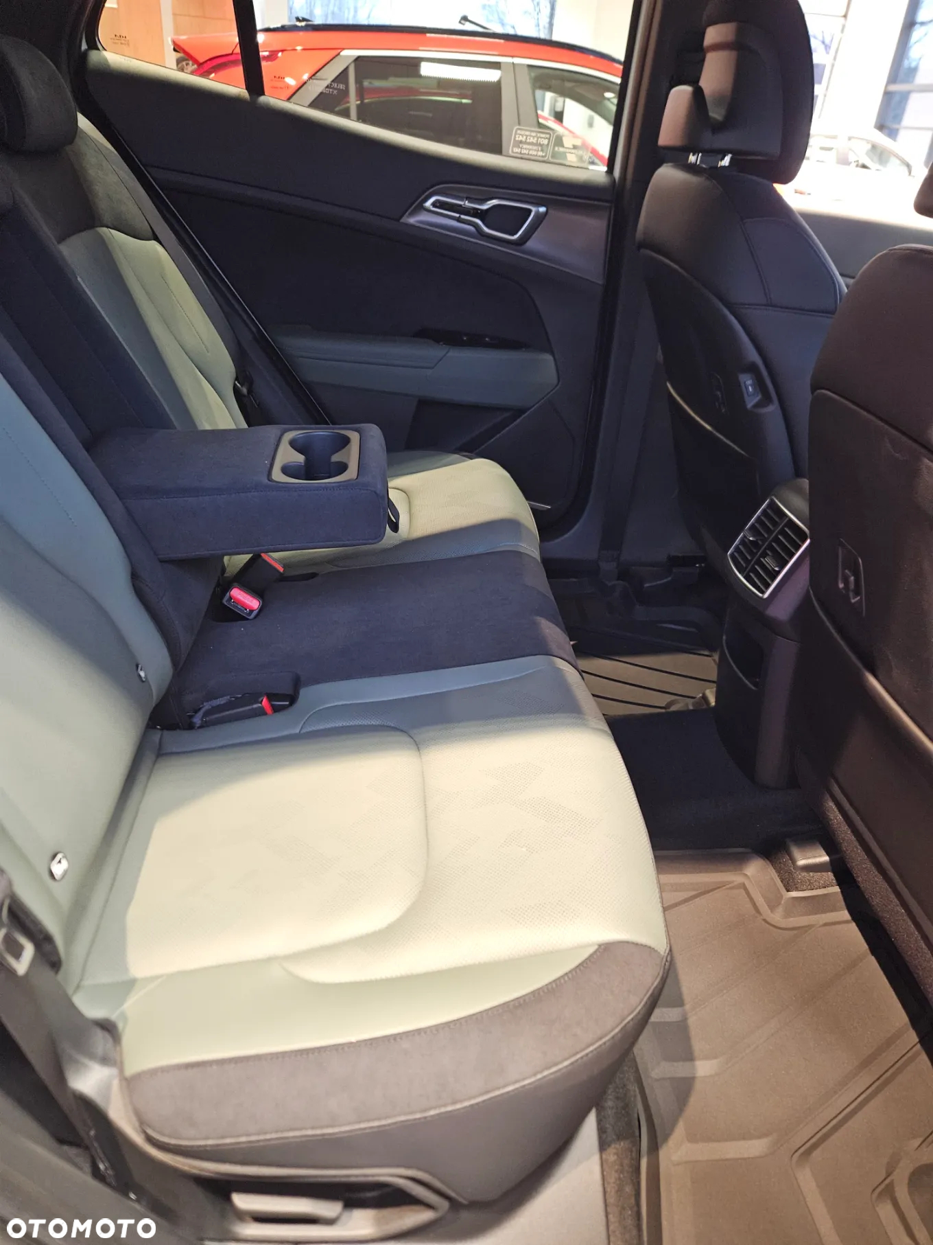 Kia Sportage 1.6 T-GDI Anniversary 2WD - 9