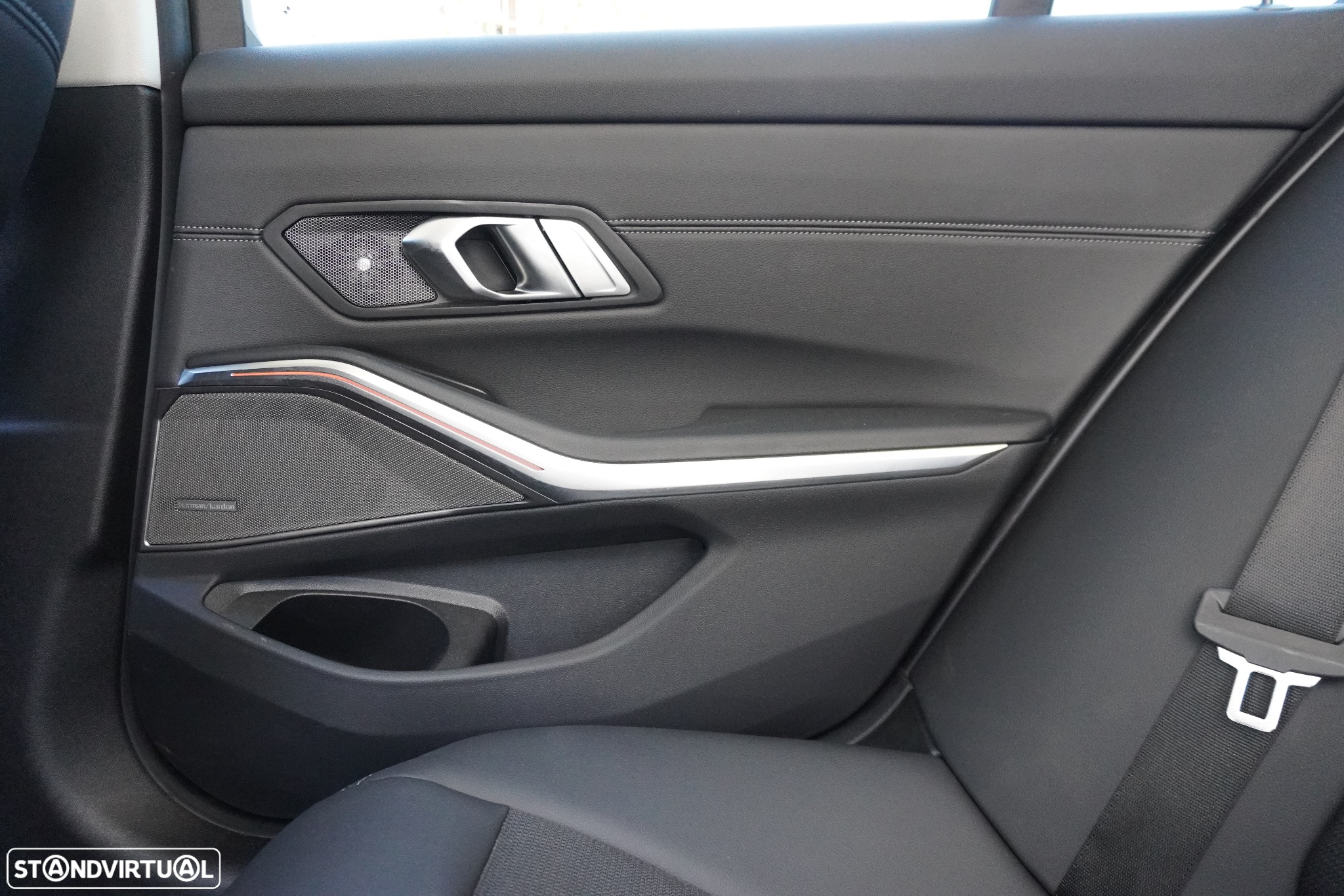 BMW 330 e Touring Line Sport Auto - 27