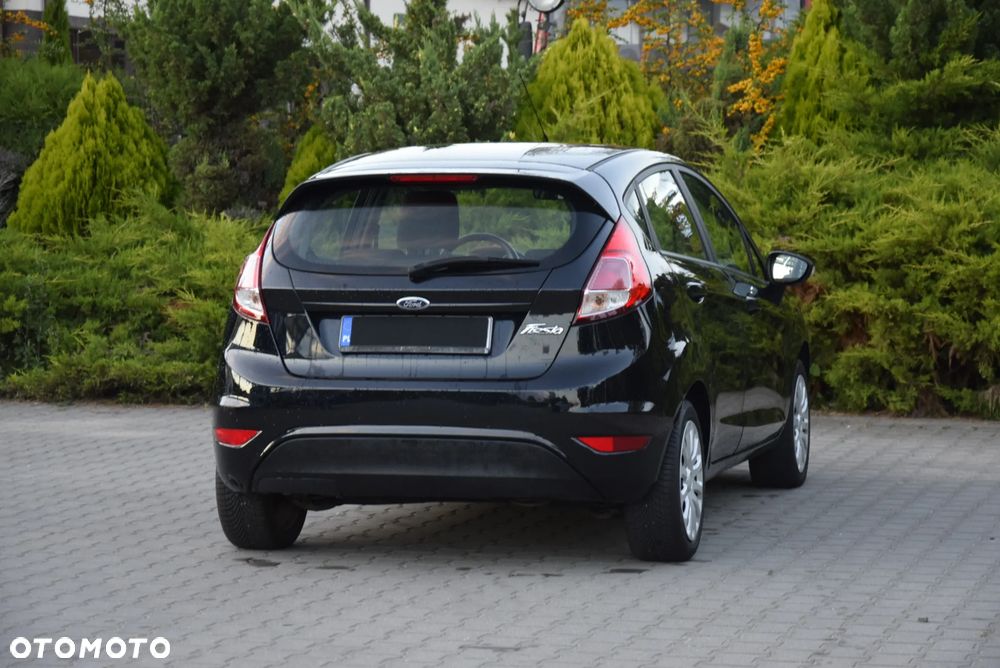 Ford Fiesta 1.25 Ambiente - 21