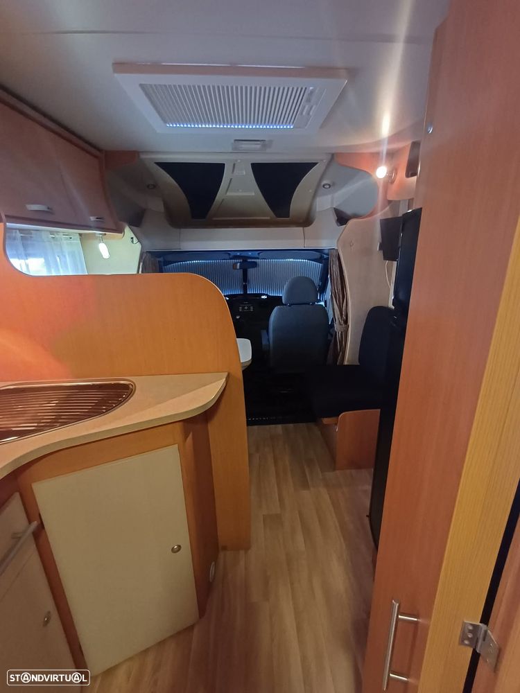 Ford Transit Challenger Genesis 58 - 19