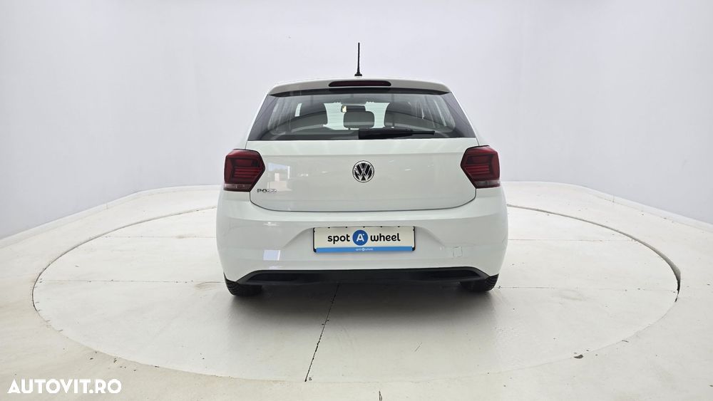 Volkswagen Polo - 9