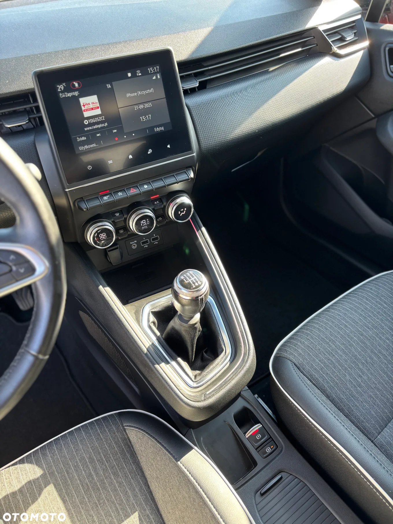 Renault Clio 1.0 TCe Techno - 11