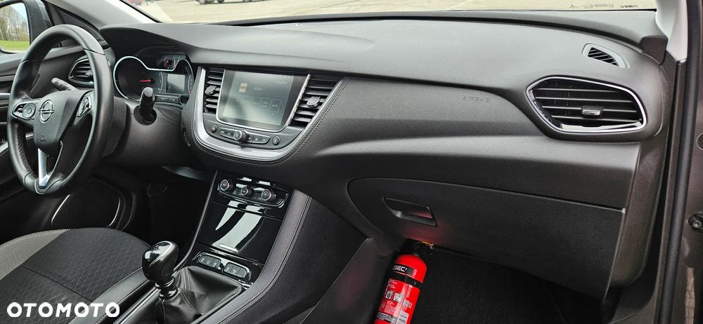 Opel Grandland X 1.2 Start/Stop Business INNOVATION - 10