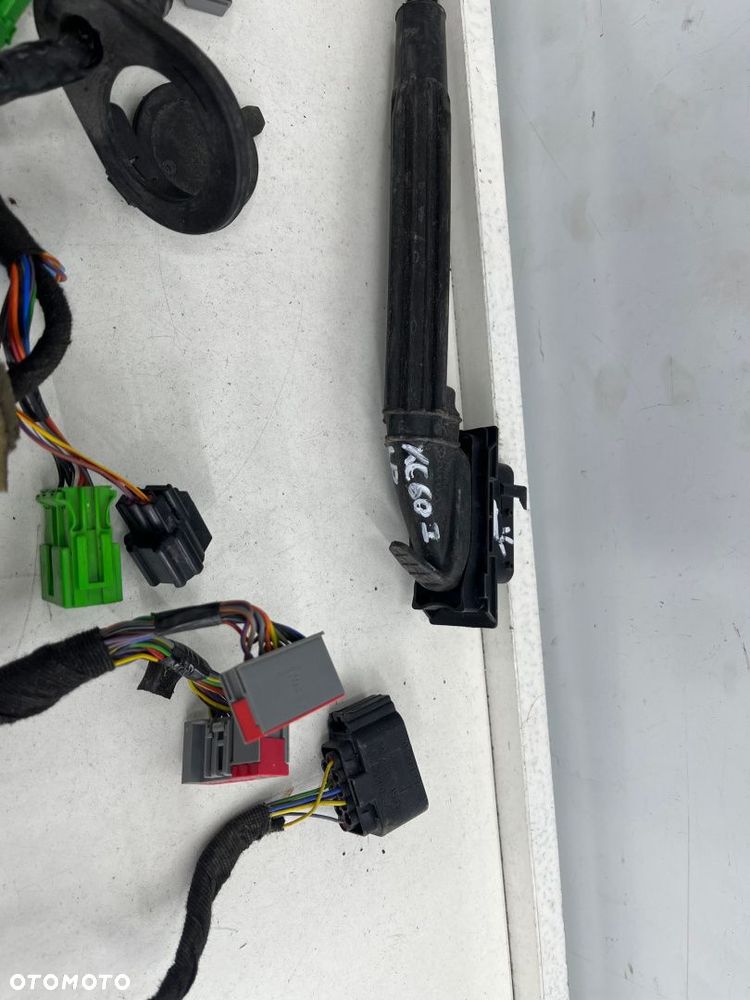 Wiązka Volvo XC60 I 08-17r. instalacja przewodów drzwi przednich lewych kierowcy 31374729 - 2