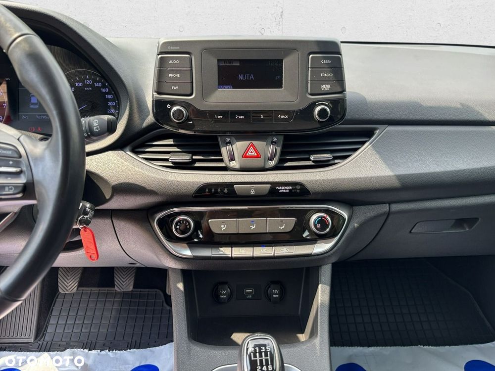 Hyundai i30 - 19