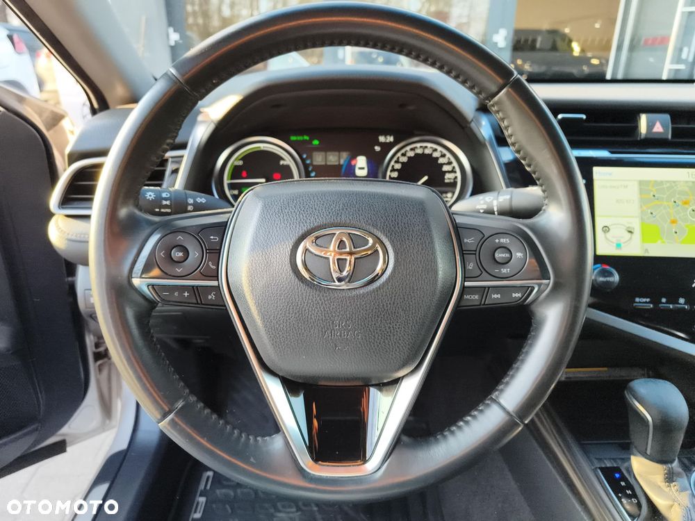 Toyota Camry 2.5 Hybrid Executive CVT - 16
