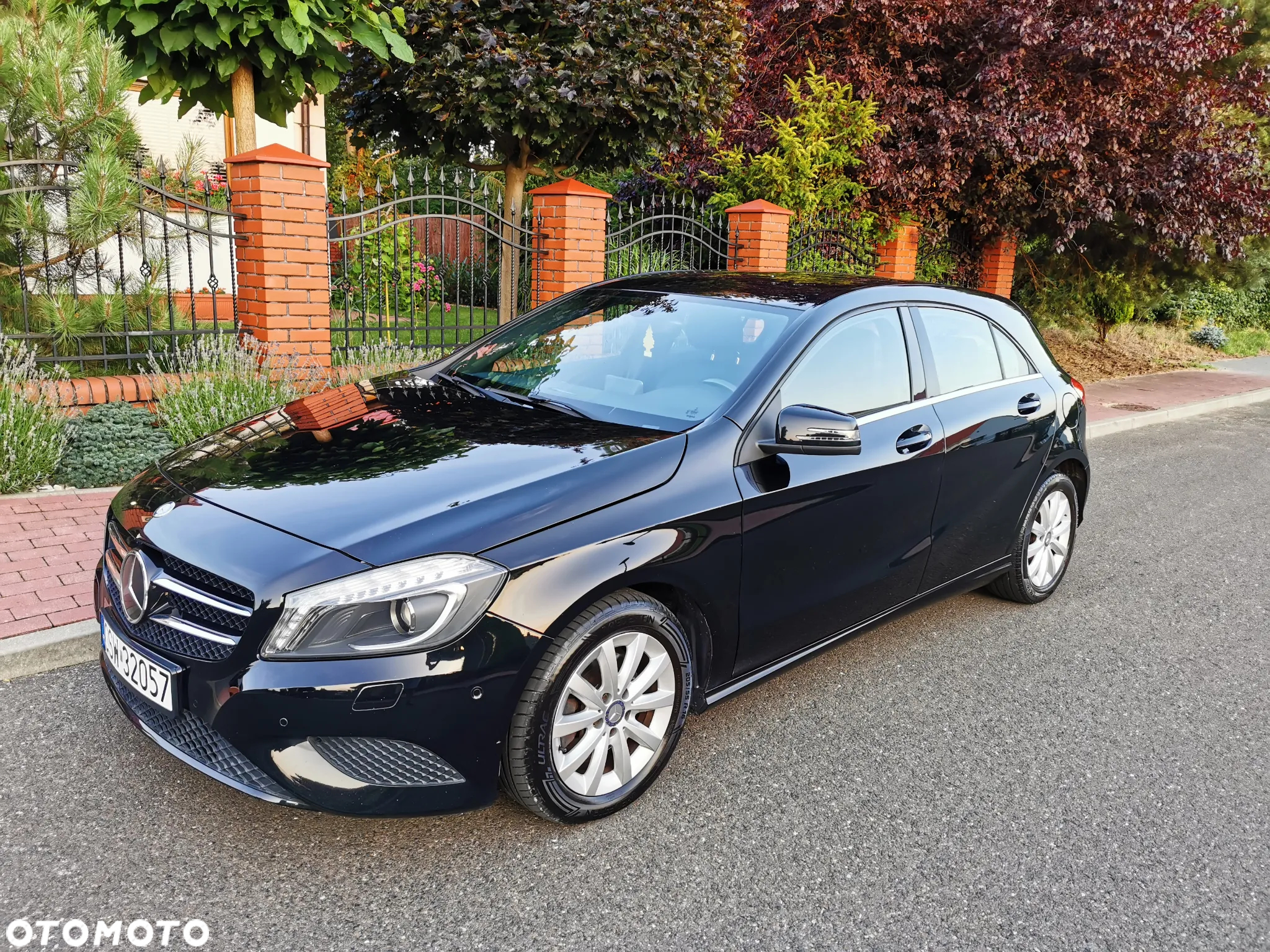 Mercedes-Benz Klasa A 180 Activity Edition - 3