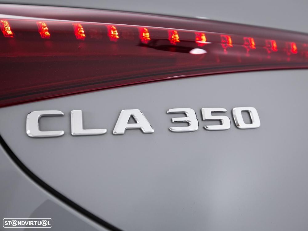Mercedes-Benz CLA 350 EQ 4Matic - 19