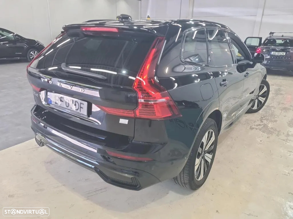 Volvo XC 60 2.0 T6 PHEV Plus Dark AWD - 3