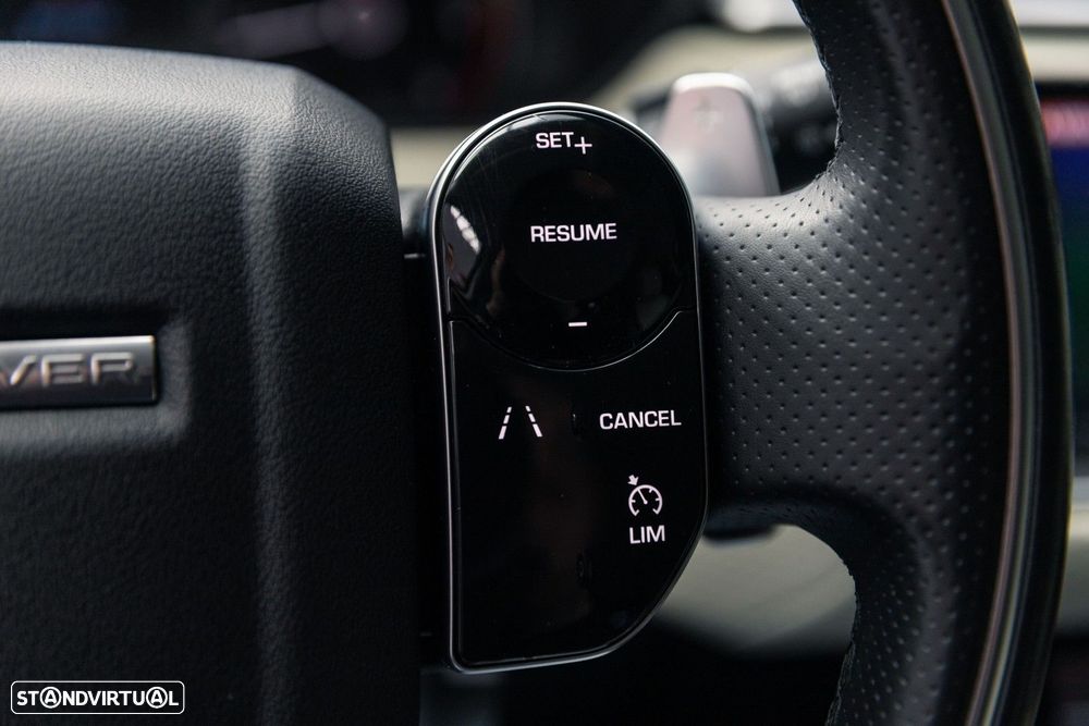 Land Rover Range Rover Velar 2.0 D R-Dynamic - 32