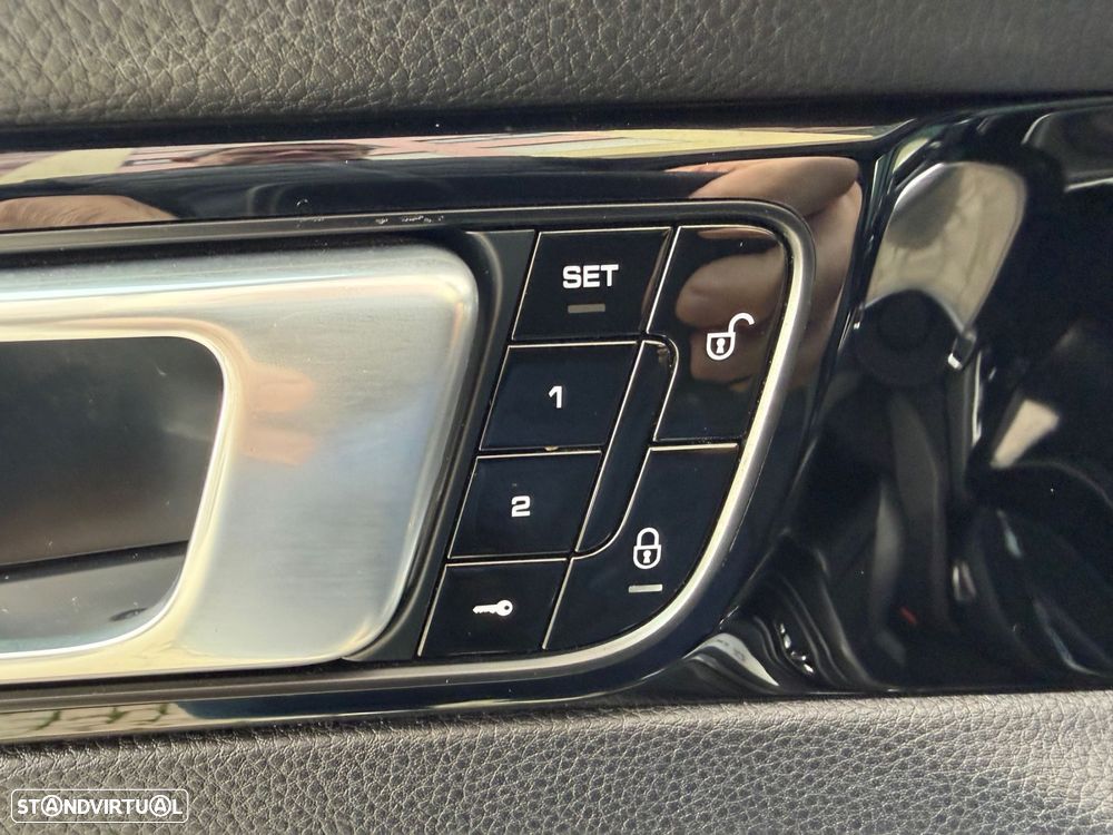 Porsche Panamera Sport Turismo 4 S - 23