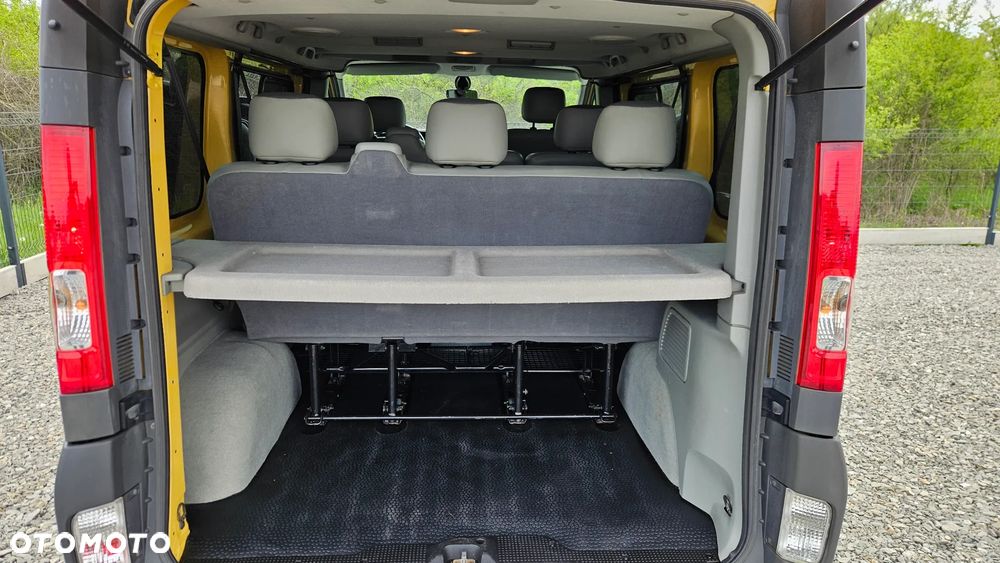 Opel Vivaro - 8