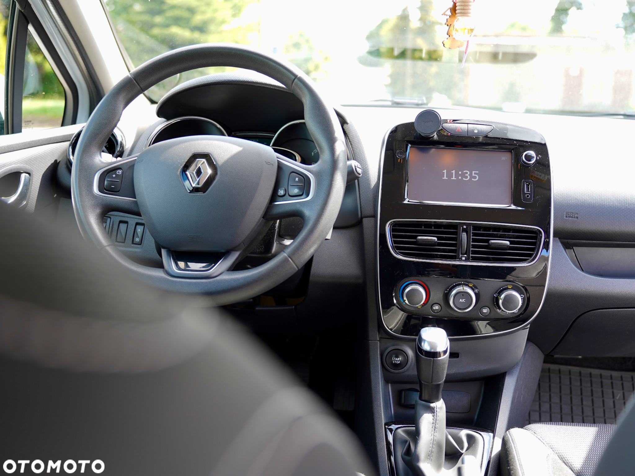 Renault Clio 1.5 dCi Energy Limited - 12