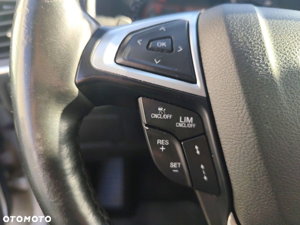 Ford S-Max - 23