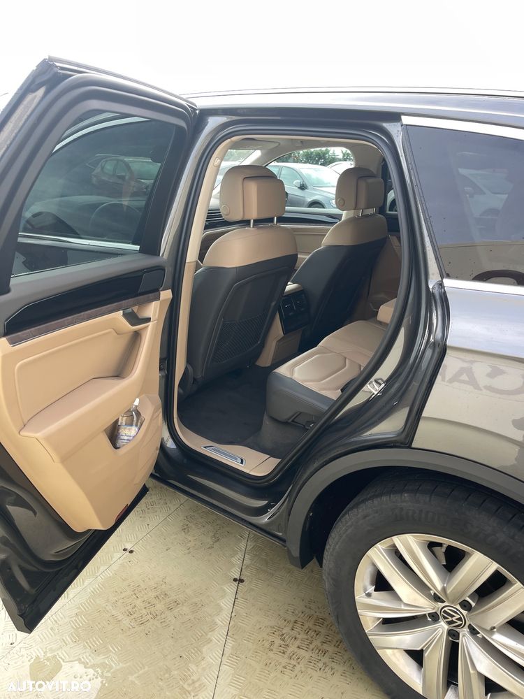 Volkswagen Touareg 3.0 V6 TDI 4Motion DPF Automatik Atmosphere - 24