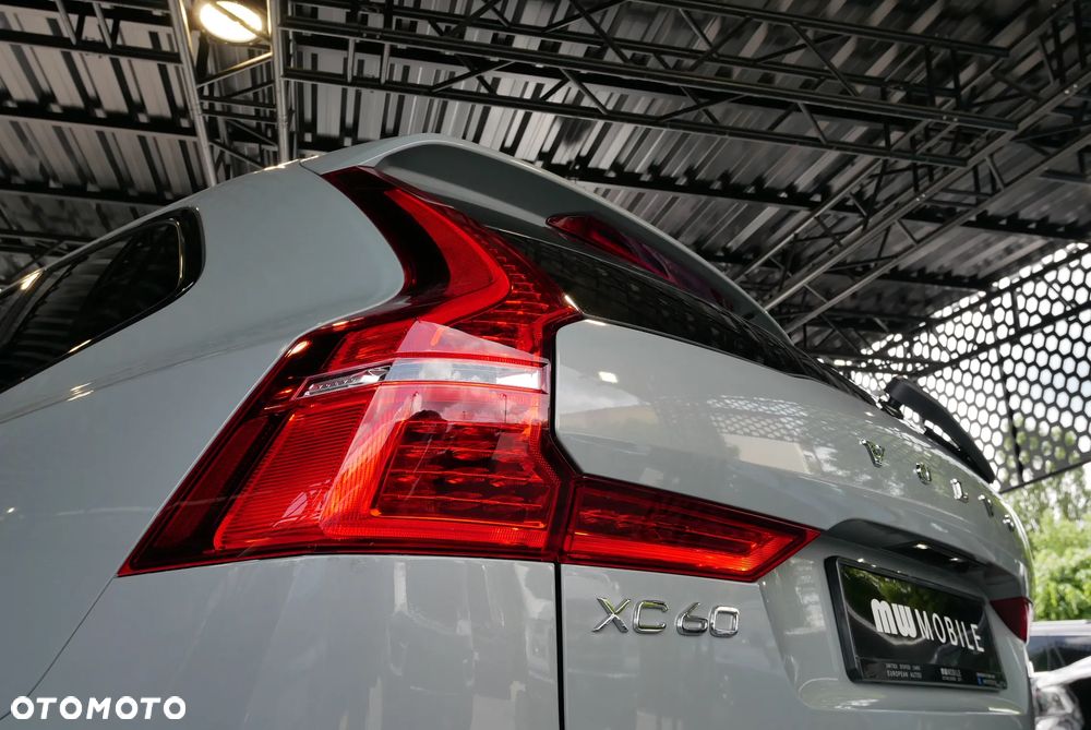 Volvo XC 60 B5 B AWD Geartronic Inscription - 38