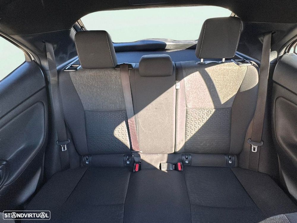 Toyota Yaris Cross 1.5 HDF Square Collection AWD - 17