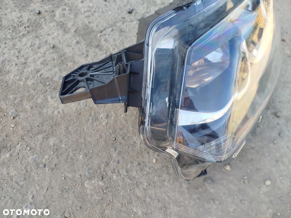 Toyota Proace lampa lewa przód lewy Mazowieckie Warszawa - 2