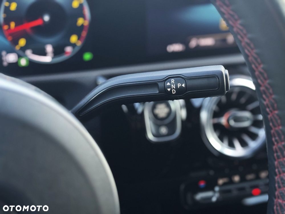 Mercedes-Benz CLA - 28