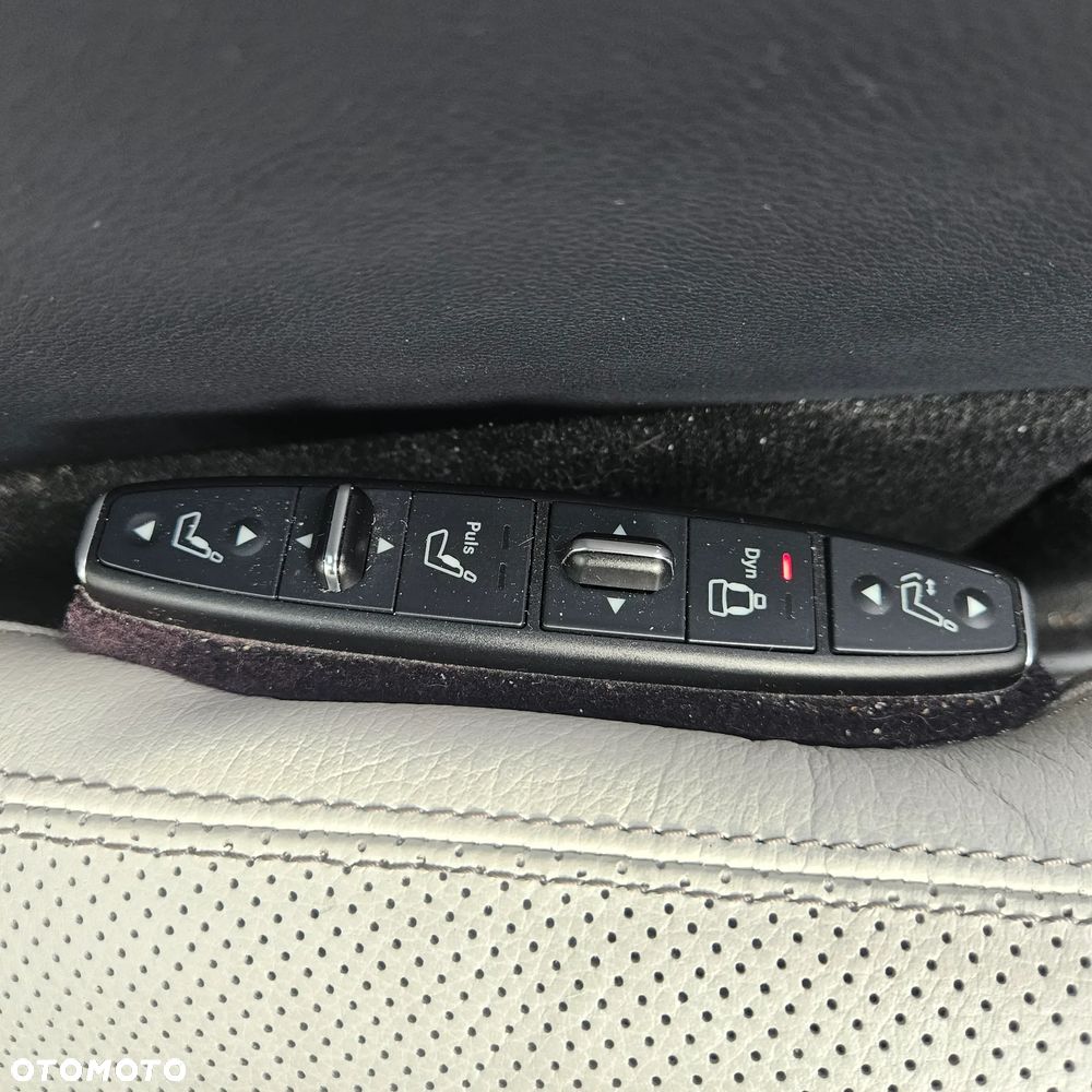 Mercedes-Benz CLS 350 BlueEff - 30