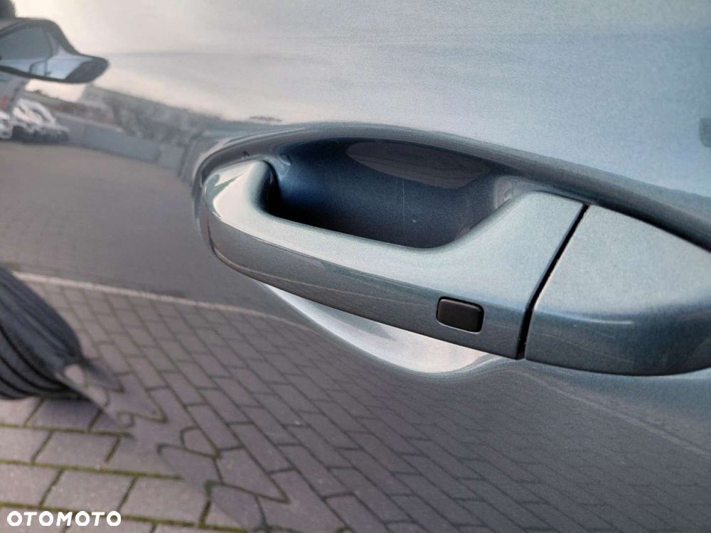 Kia Ceed - 10