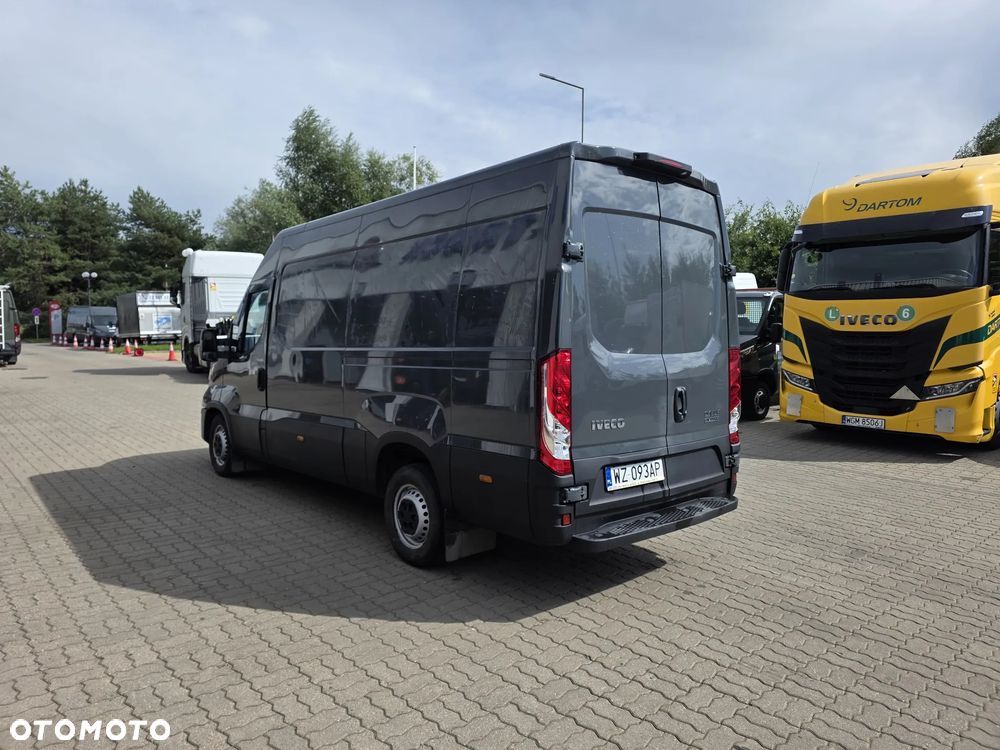 Iveco 35S18A8V L3H2 Automat Średniak Furgon Blaszak Silnik 3L 180KM Krajowy Ledy - 3