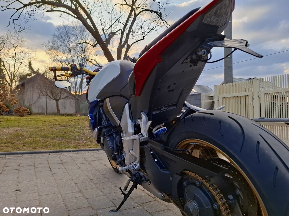 Honda CB - 22