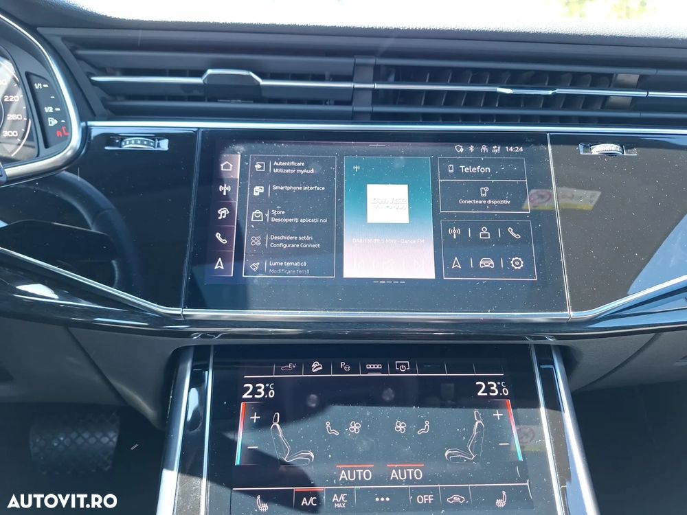 Audi Q7 55 TFSI e quattro Tiptronic PHEV S Line - 12