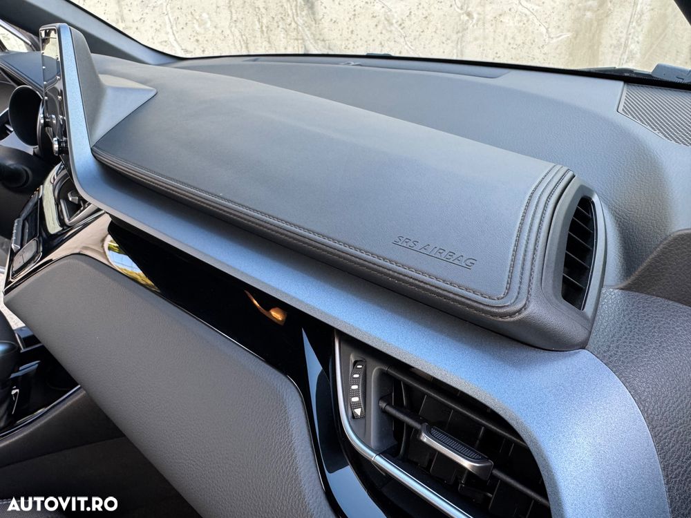 Toyota C-HR 2.0 Hybrid Team Deutschland - 15