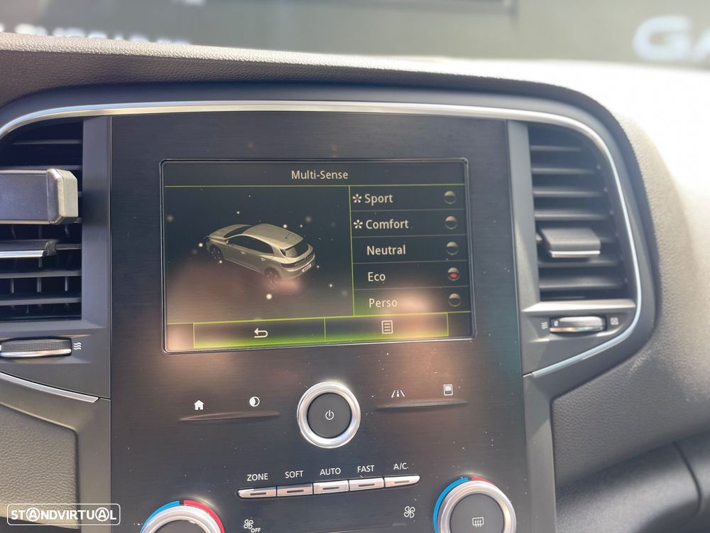 Renault Mégane 1.6 dCi GT Line J18 - 26