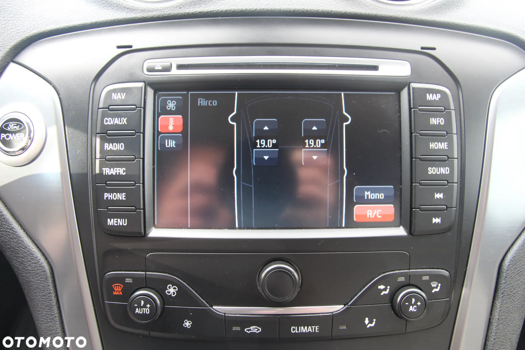 Ford Mondeo - 31