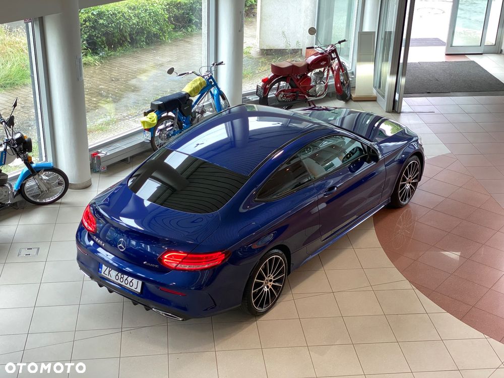 Mercedes-Benz Klasa C 220 d 4Matic 9G-TRONIC AMG Line