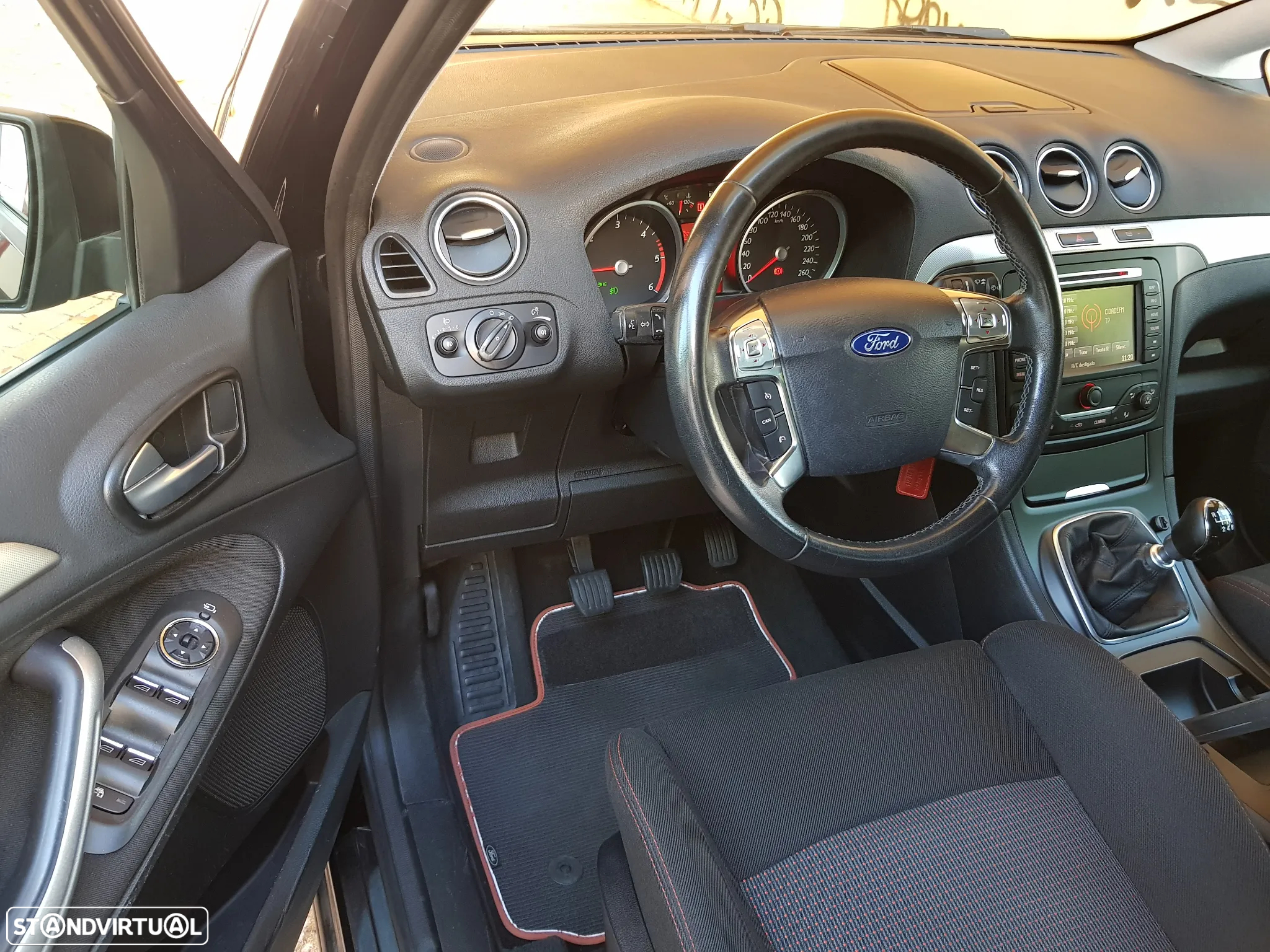 Ford S-Max 1.6 TDCi Titanium 7L - 42